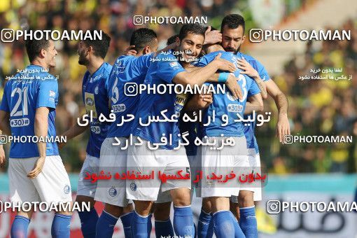 1709454, Abadan, , Semi-Finals جام حذفی فوتبال ایران, Khorramshahr Cup, Sanat Naft Abadan 1 v 2 Esteghlal on 2018/01/30 at Takhti Stadium Abadan