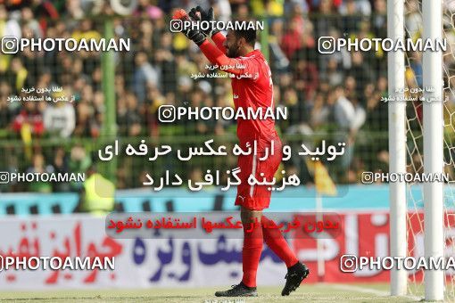1709425, Abadan, , Semi-Finals جام حذفی فوتبال ایران, Khorramshahr Cup, Sanat Naft Abadan 1 v 2 Esteghlal on 2018/01/30 at Takhti Stadium Abadan