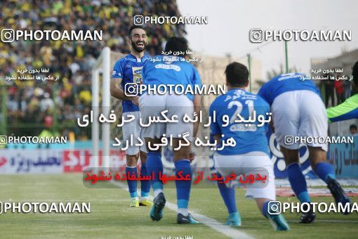 1709276, Abadan, , Semi-Finals جام حذفی فوتبال ایران, Khorramshahr Cup, Sanat Naft Abadan 1 v 2 Esteghlal on 2018/01/30 at Takhti Stadium Abadan