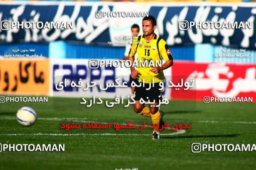 1086453, Qazvin, [*parameter:4*], لیگ برتر فوتبال ایران، Persian Gulf Cup، Week 11، First Leg، Paykan 2 v 4 Sepahan on 2010/10/15 at Shahid Rajai Stadium