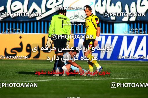 1086367, Qazvin, [*parameter:4*], لیگ برتر فوتبال ایران، Persian Gulf Cup، Week 11، First Leg، Paykan 2 v 4 Sepahan on 2010/10/15 at Shahid Rajai Stadium