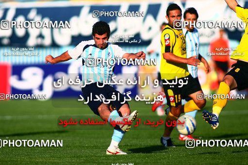 1086476, Qazvin, [*parameter:4*], لیگ برتر فوتبال ایران، Persian Gulf Cup، Week 11، First Leg، Paykan 2 v 4 Sepahan on 2010/10/15 at Shahid Rajai Stadium