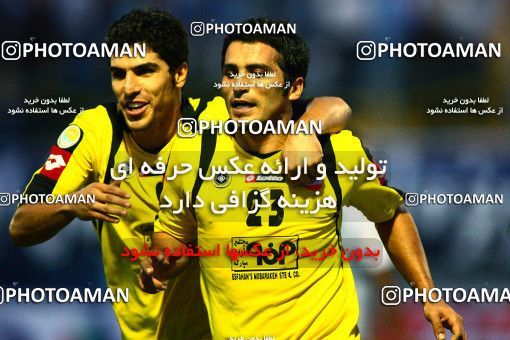 1086446, Qazvin, [*parameter:4*], لیگ برتر فوتبال ایران، Persian Gulf Cup، Week 11، First Leg، Paykan 2 v 4 Sepahan on 2010/10/15 at Shahid Rajai Stadium