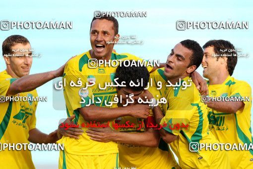 1086735, Tehran, [*parameter:4*], لیگ برتر فوتبال ایران، Persian Gulf Cup، Week 12، First Leg، Rah Ahan 2 v 1 Pas on 2010/10/24 at Ekbatan Stadium
