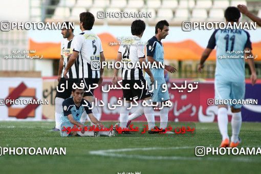 1087055, Qom, [*parameter:4*], لیگ برتر فوتبال ایران، Persian Gulf Cup، Week 12، First Leg،  2 v 1 Paykan on 2010/10/24 at Yadegar-e Emam Stadium Qom