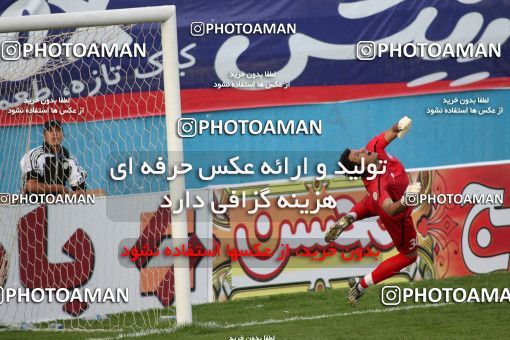 1087455, Tehran, [*parameter:4*], لیگ برتر فوتبال ایران، Persian Gulf Cup، Week 13، First Leg، Naft Tehran 0 v 0 Saipa on 2010/10/29 at Ekbatan Stadium