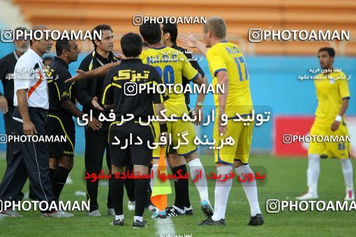 1090356, Tehran, [*parameter:4*], لیگ برتر فوتبال ایران، Persian Gulf Cup، Week 13، First Leg، Naft Tehran 0 v 0 Saipa on 2010/10/29 at Ekbatan Stadium