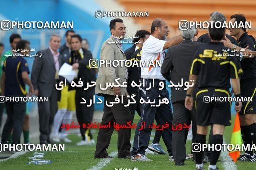 1090251, Tehran, [*parameter:4*], لیگ برتر فوتبال ایران، Persian Gulf Cup، Week 13، First Leg، Naft Tehran 0 v 0 Saipa on 2010/10/29 at Ekbatan Stadium