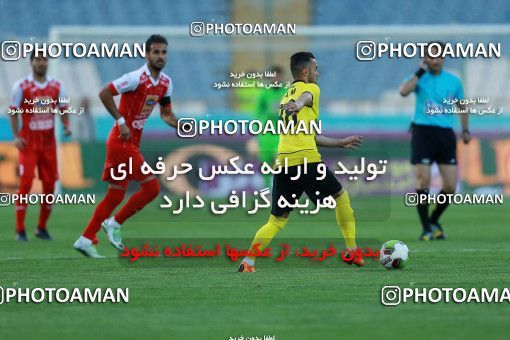 1096491, Tehran, [*parameter:4*], لیگ برتر فوتبال ایران، Persian Gulf Cup، Week 28، Second Leg، Persepolis 1 v 1 Pars Jonoubi Jam on 2018/04/11 at Azadi Stadium