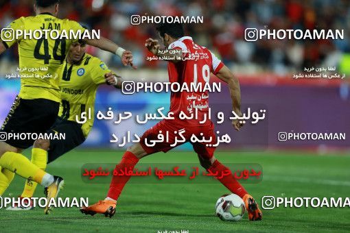 1096774, Tehran, [*parameter:4*], لیگ برتر فوتبال ایران، Persian Gulf Cup، Week 28، Second Leg، Persepolis 1 v 1 Pars Jonoubi Jam on 2018/04/11 at Azadi Stadium