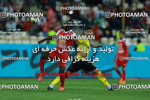1096647, Tehran, [*parameter:4*], لیگ برتر فوتبال ایران، Persian Gulf Cup، Week 28، Second Leg، Persepolis 1 v 1 Pars Jonoubi Jam on 2018/04/11 at Azadi Stadium