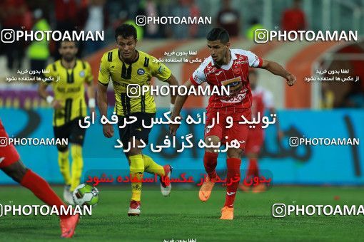 1096401, Tehran, [*parameter:4*], Iran Pro League، Persian Gulf Cup، 2017-18 season، Second Leg، Week 28، Persepolis v Pars Jonoubi Jam on 2018/04/11 at Azadi Stadium  / ([*parameter:140*] - [*parameter:139*]) (11)