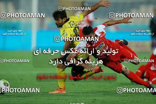 1089597, Tehran, [*parameter:4*], لیگ برتر فوتبال ایران، Persian Gulf Cup، Week 28، Second Leg، Persepolis 1 v 1 Pars Jonoubi Jam on 2018/04/11 at Azadi Stadium