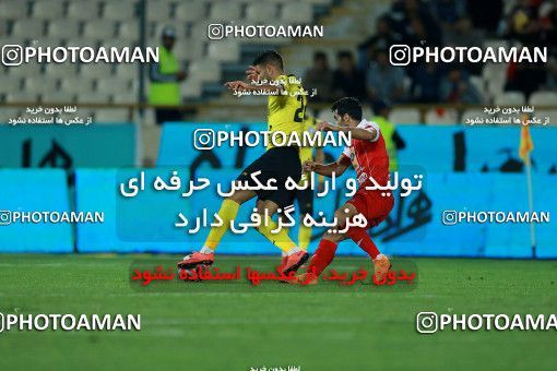 1089379, Tehran, [*parameter:4*], لیگ برتر فوتبال ایران، Persian Gulf Cup، Week 28، Second Leg، Persepolis 1 v 1 Pars Jonoubi Jam on 2018/04/11 at Azadi Stadium