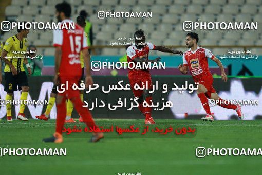 1089786, Tehran, [*parameter:4*], لیگ برتر فوتبال ایران، Persian Gulf Cup، Week 28، Second Leg، Persepolis 1 v 1 Pars Jonoubi Jam on 2018/04/11 at Azadi Stadium