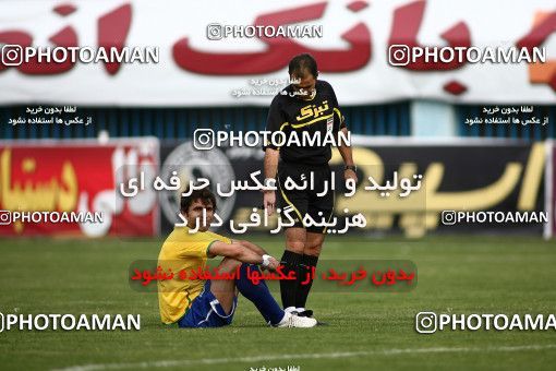 1090480, لیگ برتر فوتبال ایران، Persian Gulf Cup، Week 13، First Leg، 2010/10/29، Qazvin، Shahid Rajai Stadium، Paykan 1 - 0 Sanat Naft Abadan