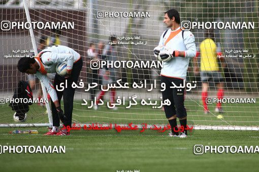 1090871, جلسه تمرینی تیم فوتبال پرسپولیس, 1389/08/09, , تهران, ورزشگاه شهید درفشی فر