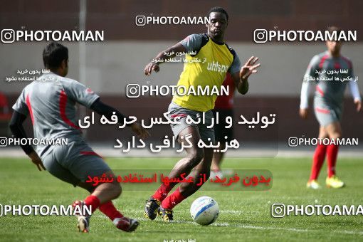 1090843, Tehran, , Persepolis Football Team Training Session on 2010/10/31 at Derafshifar Stadium