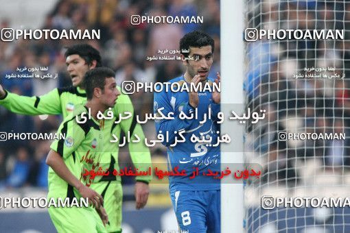 1101679, Tehran, [*parameter:4*], لیگ برتر فوتبال ایران، Persian Gulf Cup، Week 17، First Leg، Esteghlal 3 v 2 Pas on 2010/12/03 at Azadi Stadium