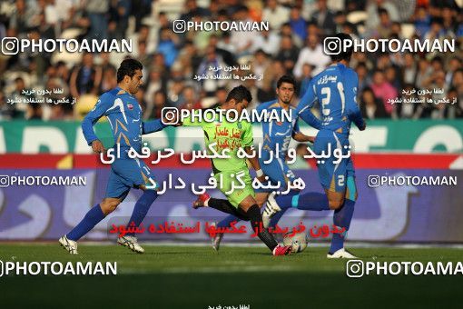 1162018, Tehran, [*parameter:4*], لیگ برتر فوتبال ایران، Persian Gulf Cup، Week 17، First Leg، Esteghlal 3 v 2 Pas on 2010/12/03 at Azadi Stadium