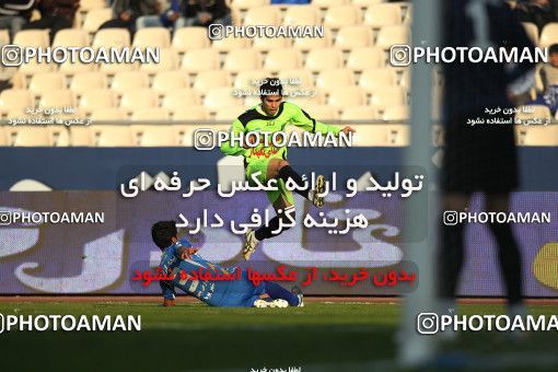 1162282, Tehran, [*parameter:4*], لیگ برتر فوتبال ایران، Persian Gulf Cup، Week 17، First Leg، Esteghlal 3 v 2 Pas on 2010/12/03 at Azadi Stadium