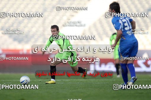 1162181, Tehran, [*parameter:4*], لیگ برتر فوتبال ایران، Persian Gulf Cup، Week 17، First Leg، Esteghlal 3 v 2 Pas on 2010/12/03 at Azadi Stadium
