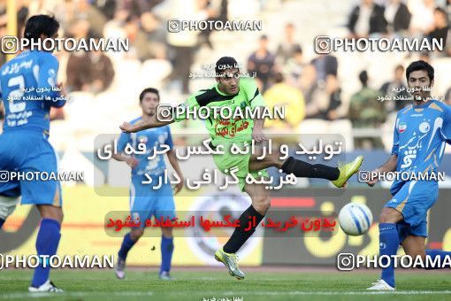1161990, Tehran, [*parameter:4*], لیگ برتر فوتبال ایران، Persian Gulf Cup، Week 17، First Leg، Esteghlal 3 v 2 Pas on 2010/12/03 at Azadi Stadium