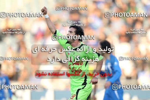 1162151, Tehran, [*parameter:4*], لیگ برتر فوتبال ایران، Persian Gulf Cup، Week 17، First Leg، Esteghlal 3 v 2 Pas on 2010/12/03 at Azadi Stadium