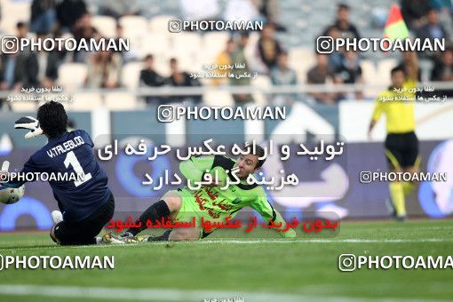 1162156, Tehran, [*parameter:4*], لیگ برتر فوتبال ایران، Persian Gulf Cup، Week 17، First Leg، Esteghlal 3 v 2 Pas on 2010/12/03 at Azadi Stadium