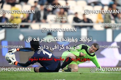 1162068, Tehran, [*parameter:4*], لیگ برتر فوتبال ایران، Persian Gulf Cup، Week 17، First Leg، Esteghlal 3 v 2 Pas on 2010/12/03 at Azadi Stadium