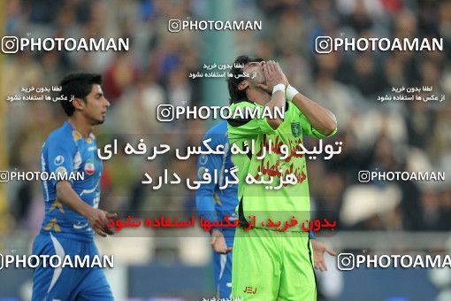 1162143, Tehran, [*parameter:4*], لیگ برتر فوتبال ایران، Persian Gulf Cup، Week 17، First Leg، Esteghlal 3 v 2 Pas on 2010/12/03 at Azadi Stadium