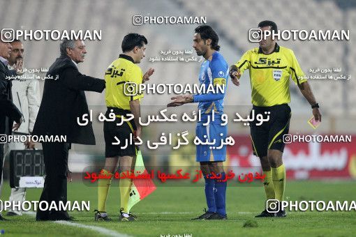 1162059, Tehran, [*parameter:4*], لیگ برتر فوتبال ایران، Persian Gulf Cup، Week 17، First Leg، Esteghlal 3 v 2 Pas on 2010/12/03 at Azadi Stadium