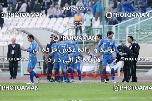 1101870, لیگ برتر فوتبال ایران، Persian Gulf Cup، Week 17، First Leg، 2010/12/03، Tehran، Azadi Stadium، Esteghlal 3 - 2 Pas