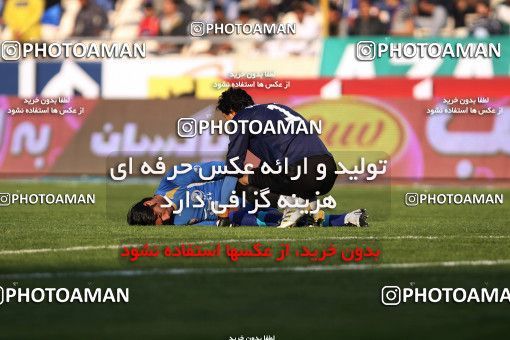 1094490, Tehran, [*parameter:4*], لیگ برتر فوتبال ایران، Persian Gulf Cup، Week 17، First Leg، Esteghlal 3 v 2 Pas on 2010/12/03 at Azadi Stadium