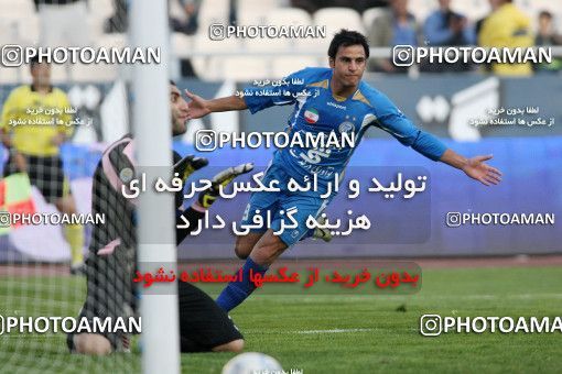 1101898, Tehran, [*parameter:4*], لیگ برتر فوتبال ایران، Persian Gulf Cup، Week 17، First Leg، Esteghlal 3 v 2 Pas on 2010/12/03 at Azadi Stadium