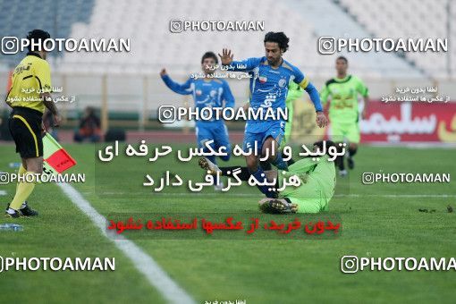 1101900, Tehran, [*parameter:4*], لیگ برتر فوتبال ایران، Persian Gulf Cup، Week 17، First Leg، Esteghlal 3 v 2 Pas on 2010/12/03 at Azadi Stadium