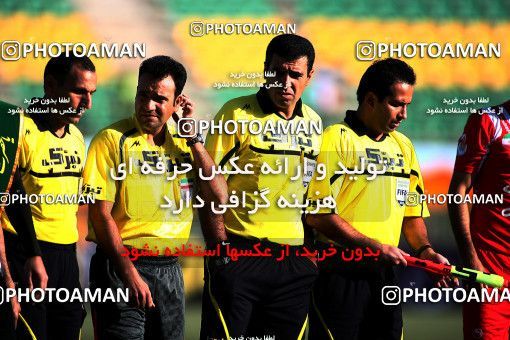 1098224, Qom, Iran, لیگ برتر فوتبال ایران، Persian Gulf Cup، Week 15، First Leg، Saba Qom 0 v 0 Tractor Sazi on 2010/11/11 at Yadegar-e Emam Stadium Qom