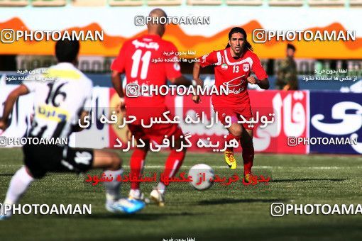 1097989, Qom, Iran, لیگ برتر فوتبال ایران، Persian Gulf Cup، Week 15، First Leg، Saba Qom 0 v 0 Tractor Sazi on 2010/11/11 at Yadegar-e Emam Stadium Qom