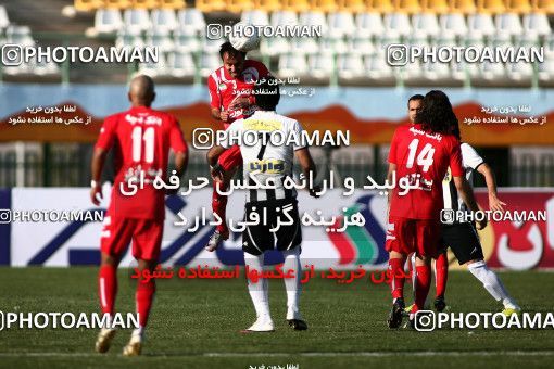 1098075, Qom, Iran, لیگ برتر فوتبال ایران، Persian Gulf Cup، Week 15، First Leg، Saba Qom 0 v 0 Tractor Sazi on 2010/11/11 at Yadegar-e Emam Stadium Qom