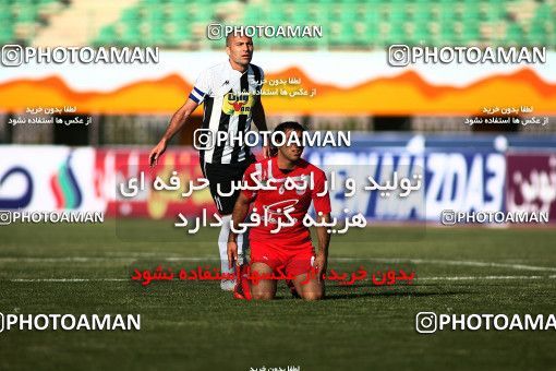 1098083, Qom, Iran, لیگ برتر فوتبال ایران، Persian Gulf Cup، Week 15، First Leg، Saba Qom 0 v 0 Tractor Sazi on 2010/11/11 at Yadegar-e Emam Stadium Qom