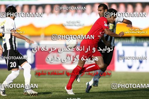 1097953, لیگ برتر فوتبال ایران، Persian Gulf Cup، Week 15، First Leg، 2010/11/11، Qom، Yadegar-e Emam Stadium Qom، Saba Qom 0 - 0 Tractor Sazi