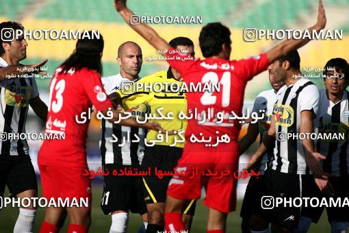 1098092, Qom, Iran, لیگ برتر فوتبال ایران، Persian Gulf Cup، Week 15، First Leg، Saba Qom 0 v 0 Tractor Sazi on 2010/11/11 at Yadegar-e Emam Stadium Qom