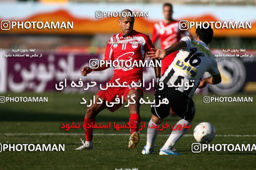 1098038, Qom, Iran, لیگ برتر فوتبال ایران، Persian Gulf Cup، Week 15، First Leg، Saba Qom 0 v 0 Tractor Sazi on 2010/11/11 at Yadegar-e Emam Stadium Qom