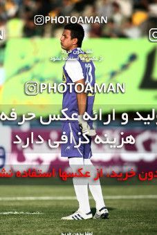 1097961, Qom, Iran, لیگ برتر فوتبال ایران، Persian Gulf Cup، Week 15، First Leg، Saba Qom 0 v 0 Tractor Sazi on 2010/11/11 at Yadegar-e Emam Stadium Qom
