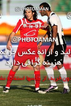 1098180, Qom, Iran, لیگ برتر فوتبال ایران، Persian Gulf Cup، Week 15، First Leg، Saba Qom 0 v 0 Tractor Sazi on 2010/11/11 at Yadegar-e Emam Stadium Qom