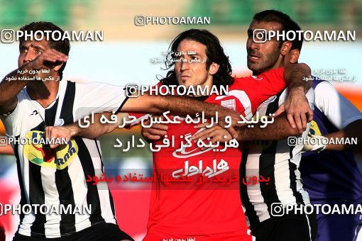 1098051, Qom, Iran, لیگ برتر فوتبال ایران، Persian Gulf Cup، Week 15، First Leg، Saba Qom 0 v 0 Tractor Sazi on 2010/11/11 at Yadegar-e Emam Stadium Qom