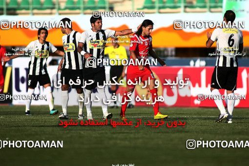 1098188, Qom, Iran, لیگ برتر فوتبال ایران، Persian Gulf Cup، Week 15، First Leg، Saba Qom 0 v 0 Tractor Sazi on 2010/11/11 at Yadegar-e Emam Stadium Qom