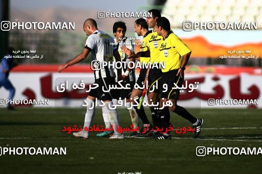 1098088, Qom, Iran, لیگ برتر فوتبال ایران، Persian Gulf Cup، Week 15، First Leg، Saba Qom 0 v 0 Tractor Sazi on 2010/11/11 at Yadegar-e Emam Stadium Qom