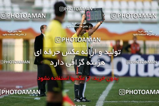 1098043, Qom, Iran, لیگ برتر فوتبال ایران، Persian Gulf Cup، Week 15، First Leg، Saba Qom 0 v 0 Tractor Sazi on 2010/11/11 at Yadegar-e Emam Stadium Qom
