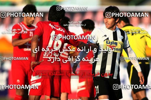 1098122, Qom, Iran, لیگ برتر فوتبال ایران، Persian Gulf Cup، Week 15، First Leg، Saba Qom 0 v 0 Tractor Sazi on 2010/11/11 at Yadegar-e Emam Stadium Qom